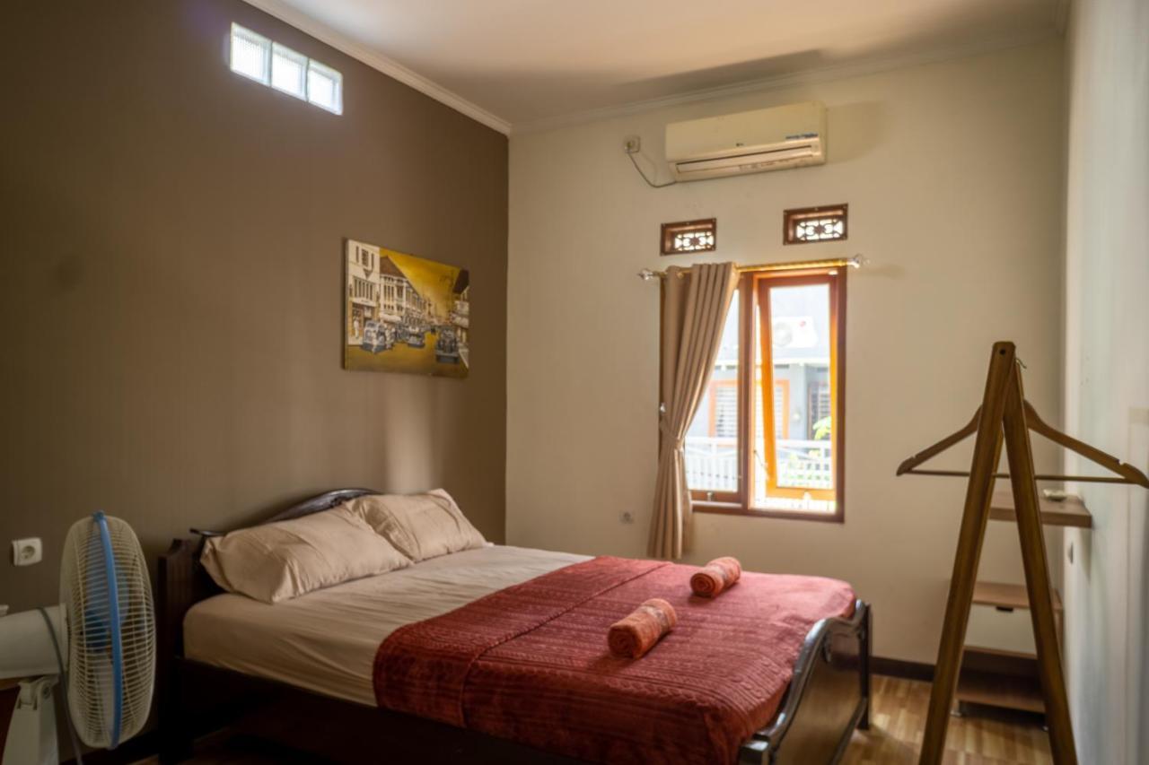 Zenrra House Hotel Bandung Eksteriør billede