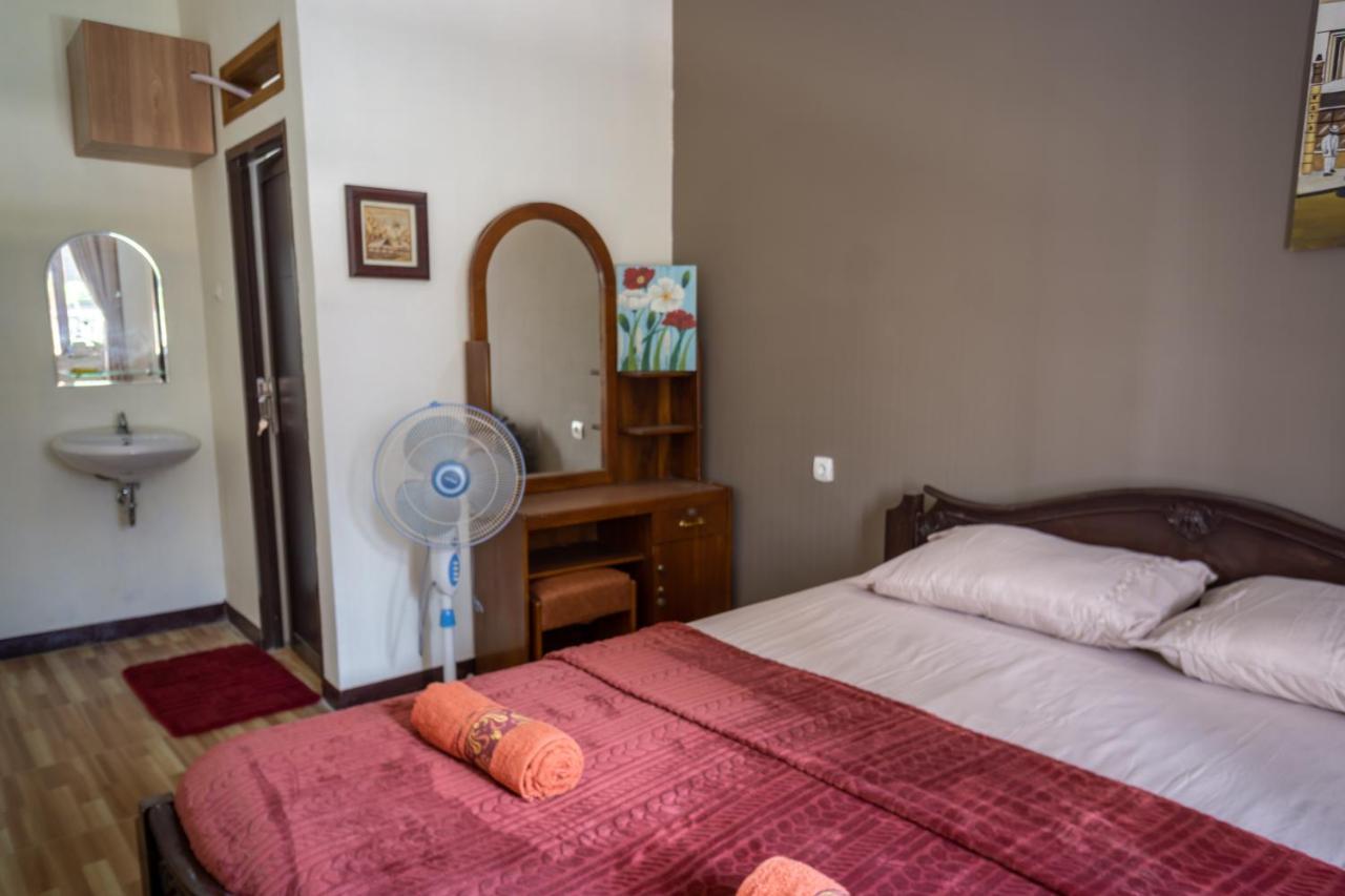 Zenrra House Hotel Bandung Eksteriør billede