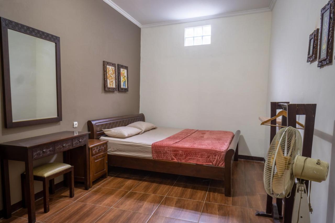 Zenrra House Hotel Bandung Eksteriør billede