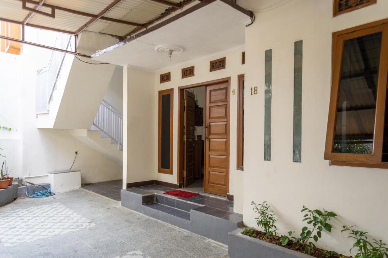 Zenrra House Hotel Bandung Eksteriør billede