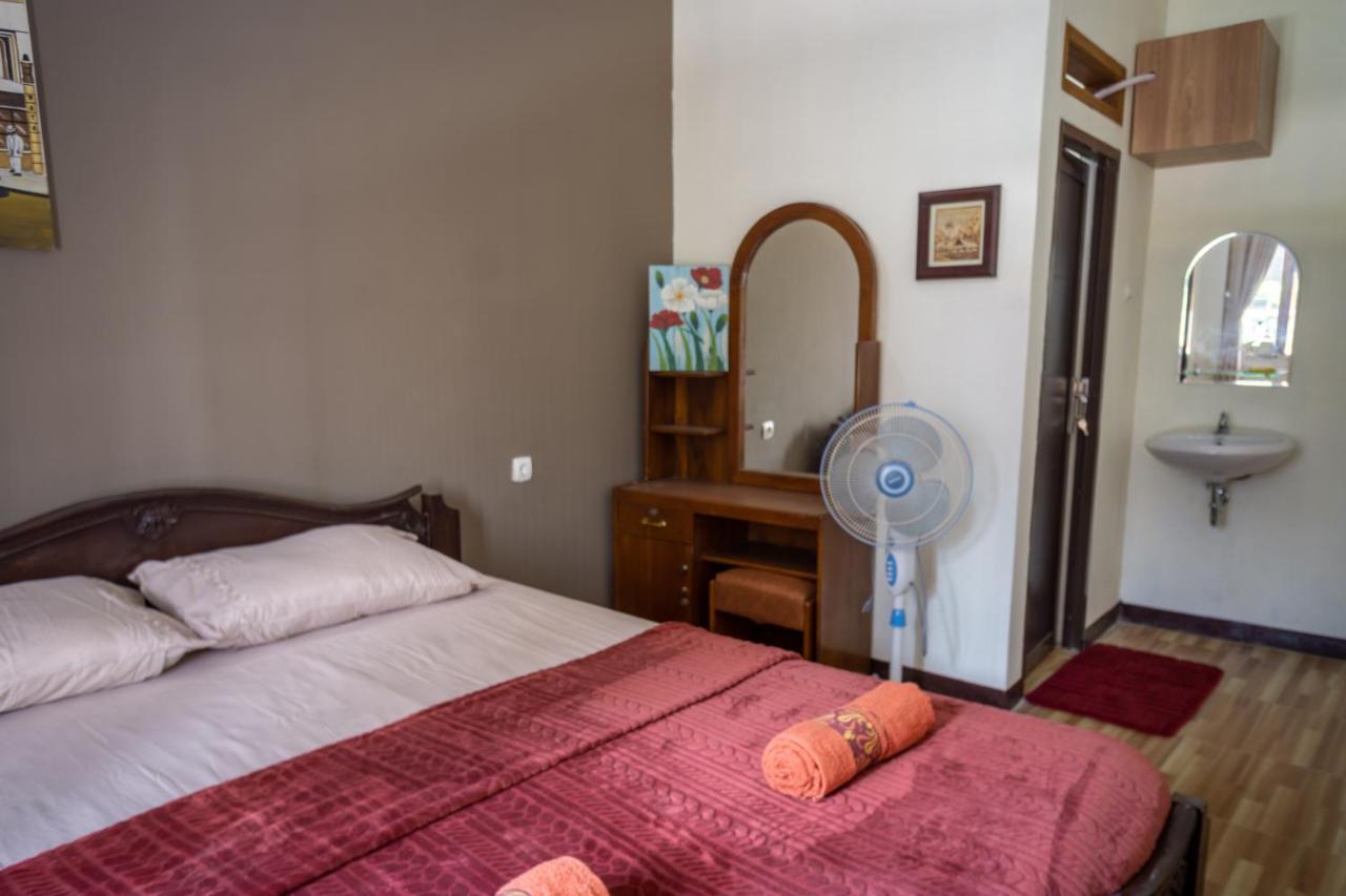 Zenrra House Hotel Bandung Eksteriør billede