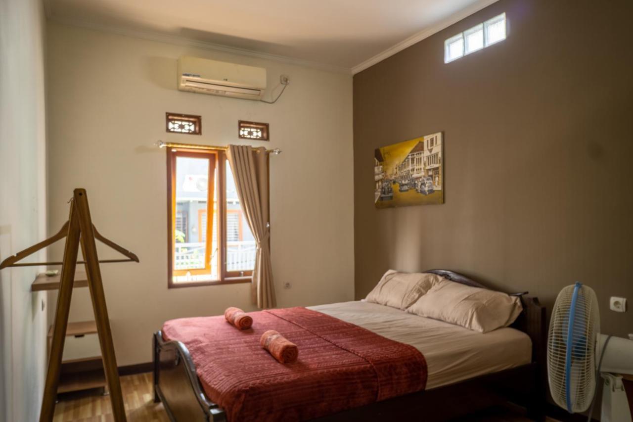 Zenrra House Hotel Bandung Eksteriør billede