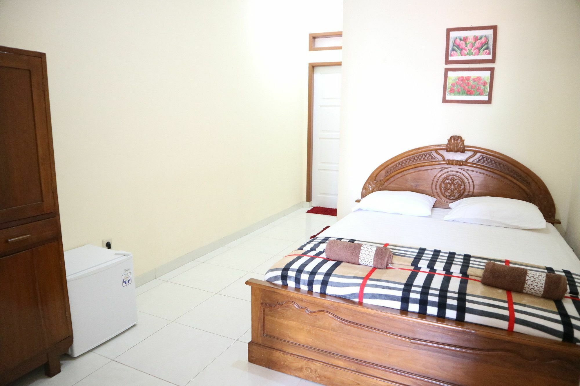 Zenrra House Hotel Bandung Eksteriør billede