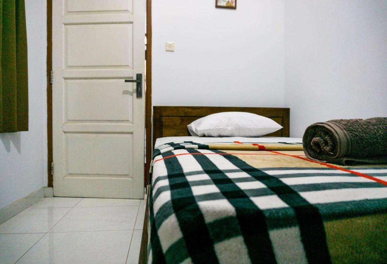 Zenrra House Hotel Bandung Eksteriør billede